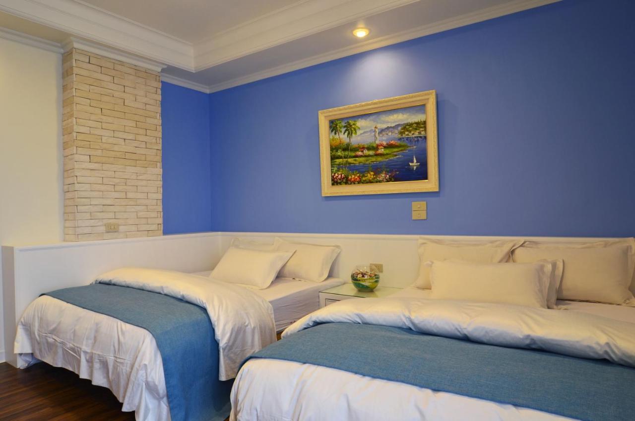 Yunju House Bed & Breakfast Джиаоси Стая снимка