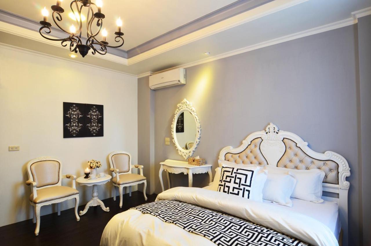 Yunju House Bed & Breakfast Джиаоси Стая снимка