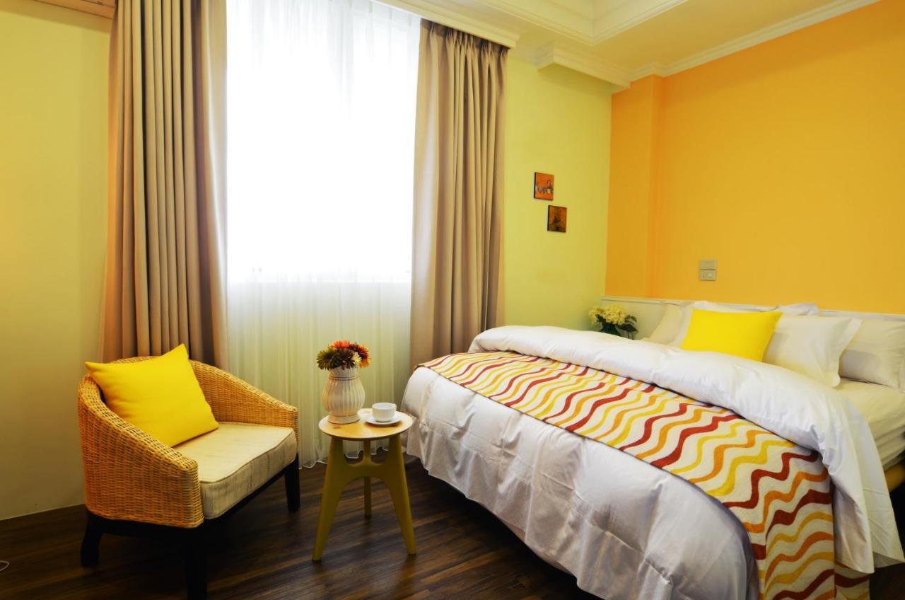 Yunju House Bed & Breakfast Джиаоси Екстериор снимка